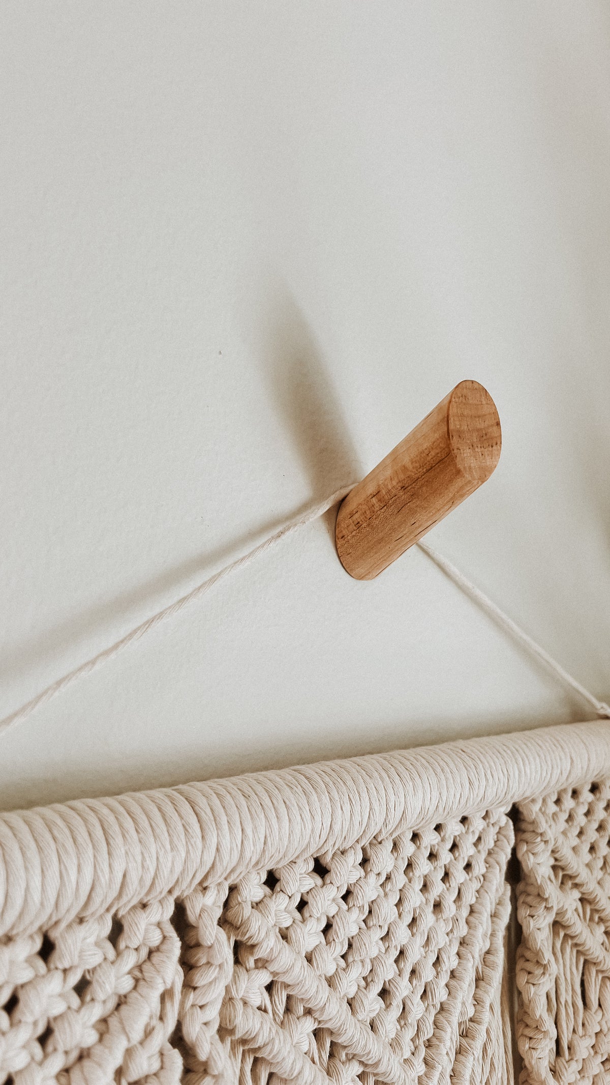 Minimalist Wooden Wall Hook - Maple